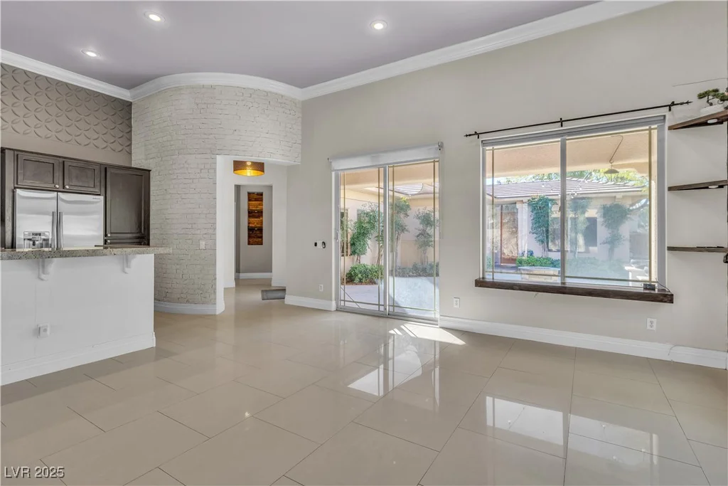120 Emerald Dunes, Henderson, NV 89052