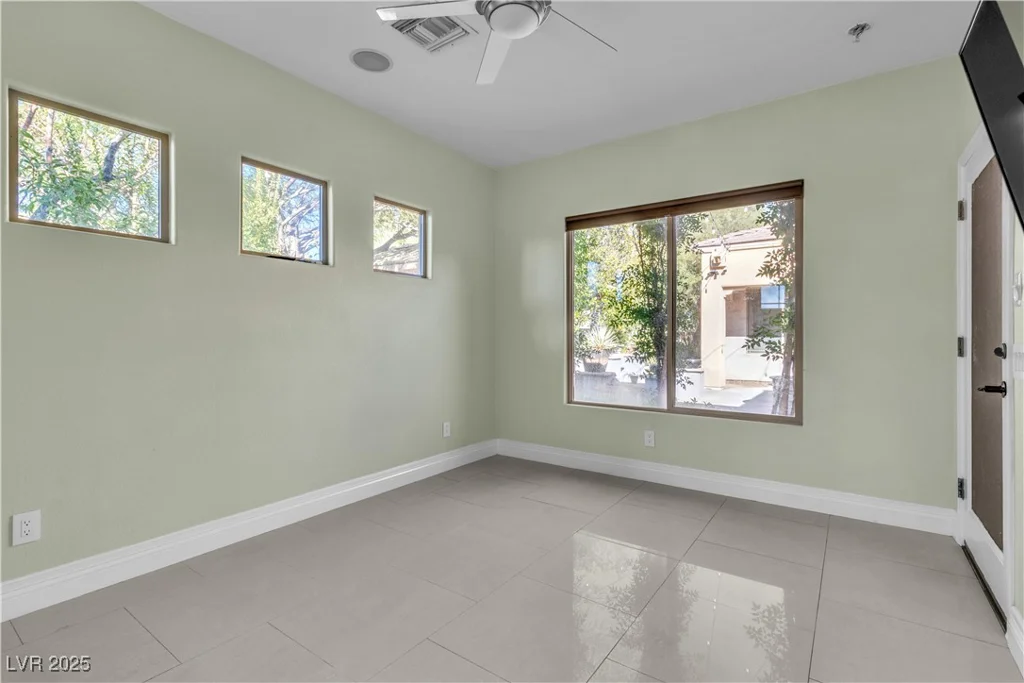 120 Emerald Dunes, Henderson, NV 89052