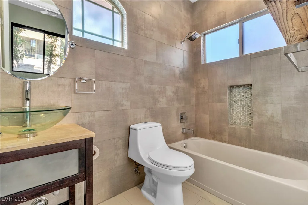 120 Emerald Dunes, Henderson, NV 89052