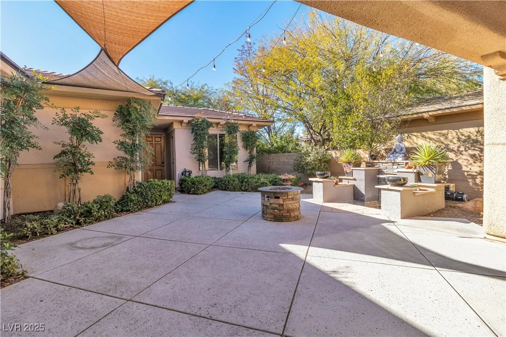120 Emerald Dunes, Henderson, NV 89052