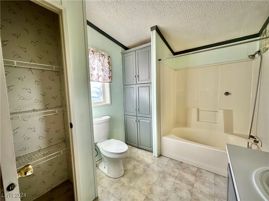 880 Luella, Pahrump, NV 89048