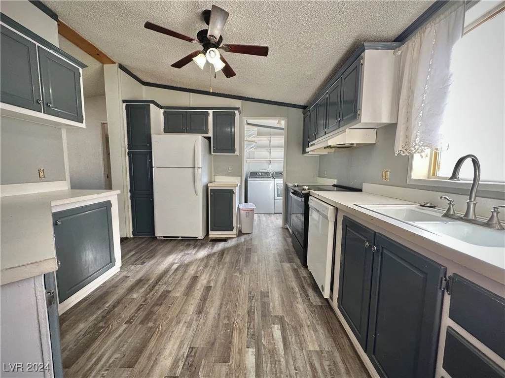 880 Luella, Pahrump, NV 89048
