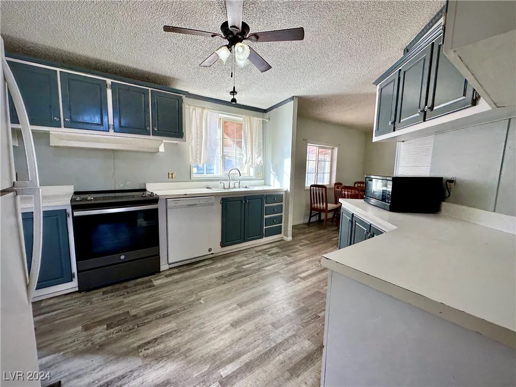 880 Luella, Pahrump, NV 89048