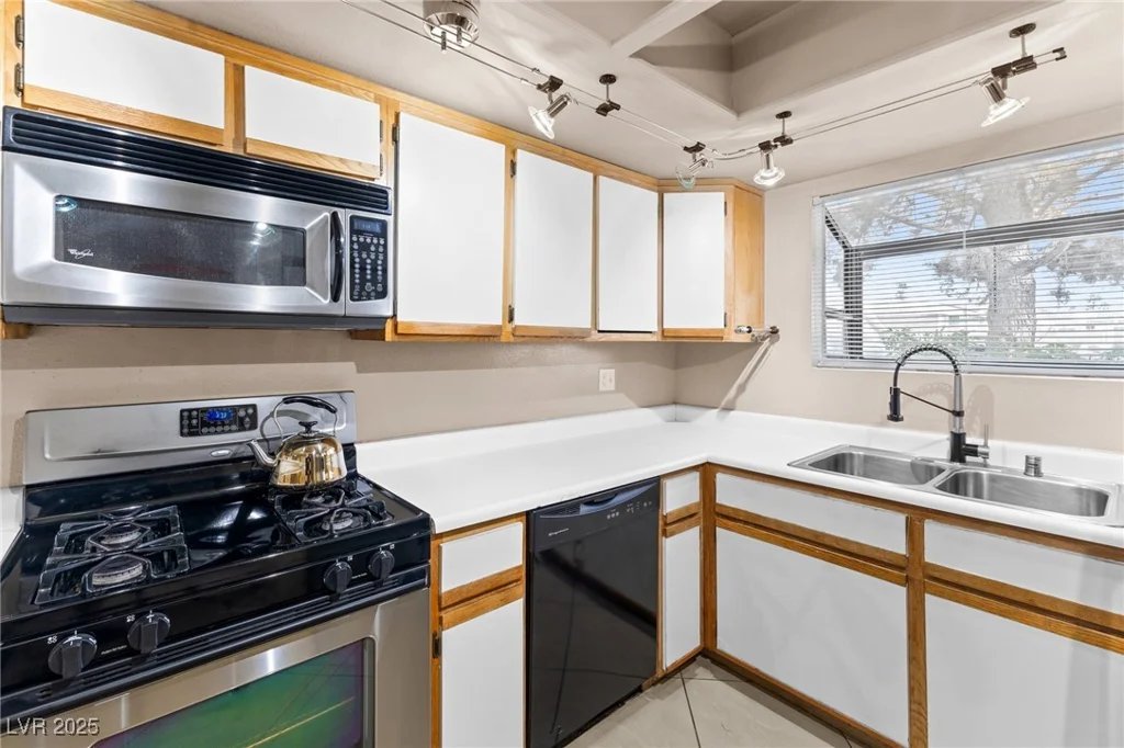 2746 Carnation, Henderson, NV 89074