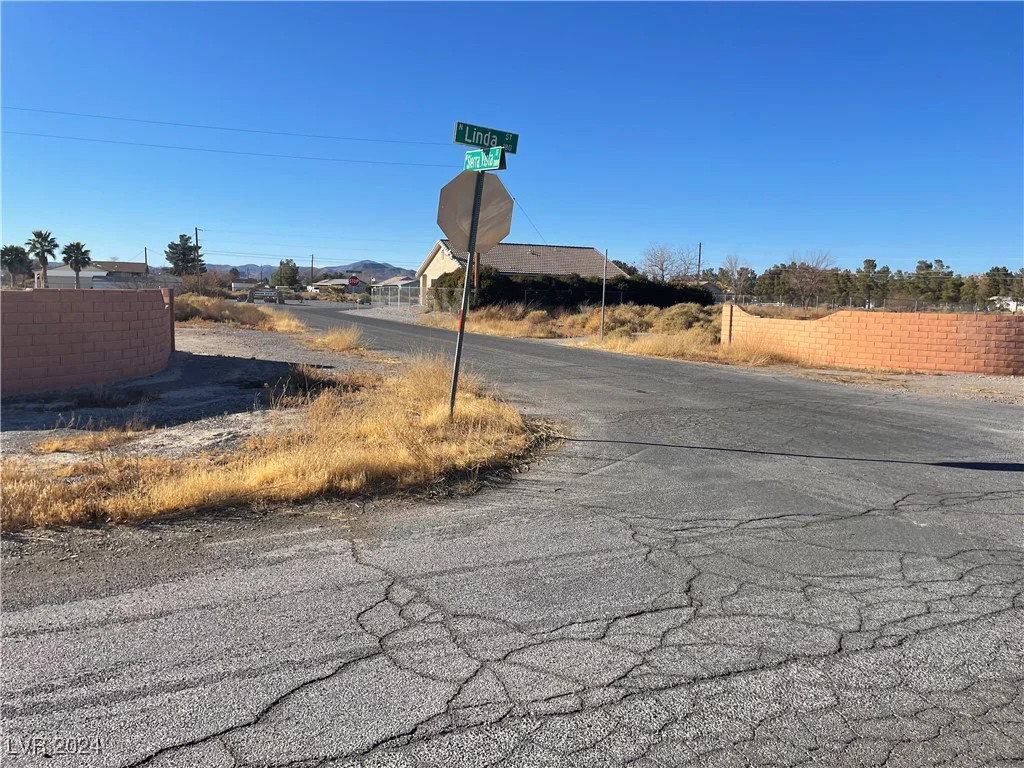 160 Linda, Pahrump, NV 89060