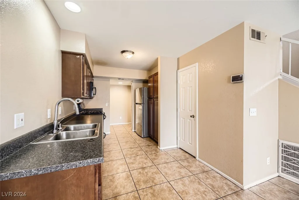 2842 Brittany Mesa, Henderson, NV 89074