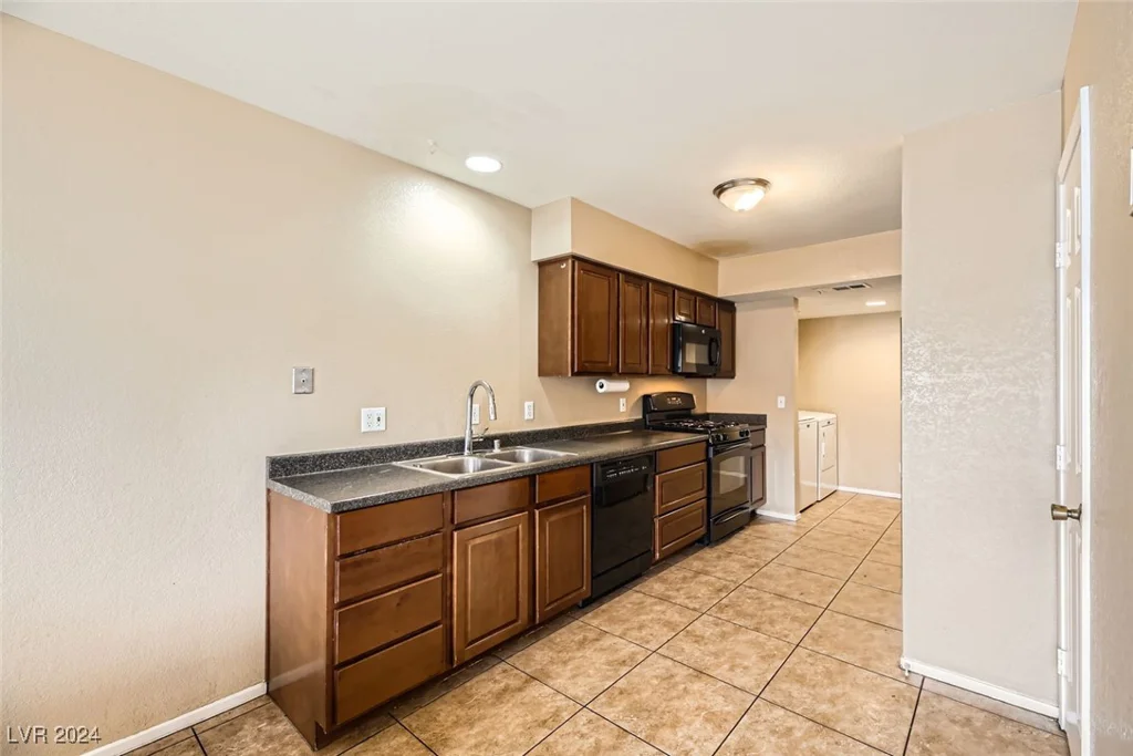 2842 Brittany Mesa, Henderson, NV 89074