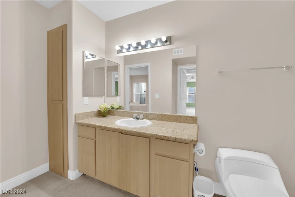 8000 Badura, Las Vegas, NV 89113