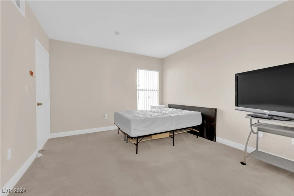 8000 Badura, Las Vegas, NV 89113