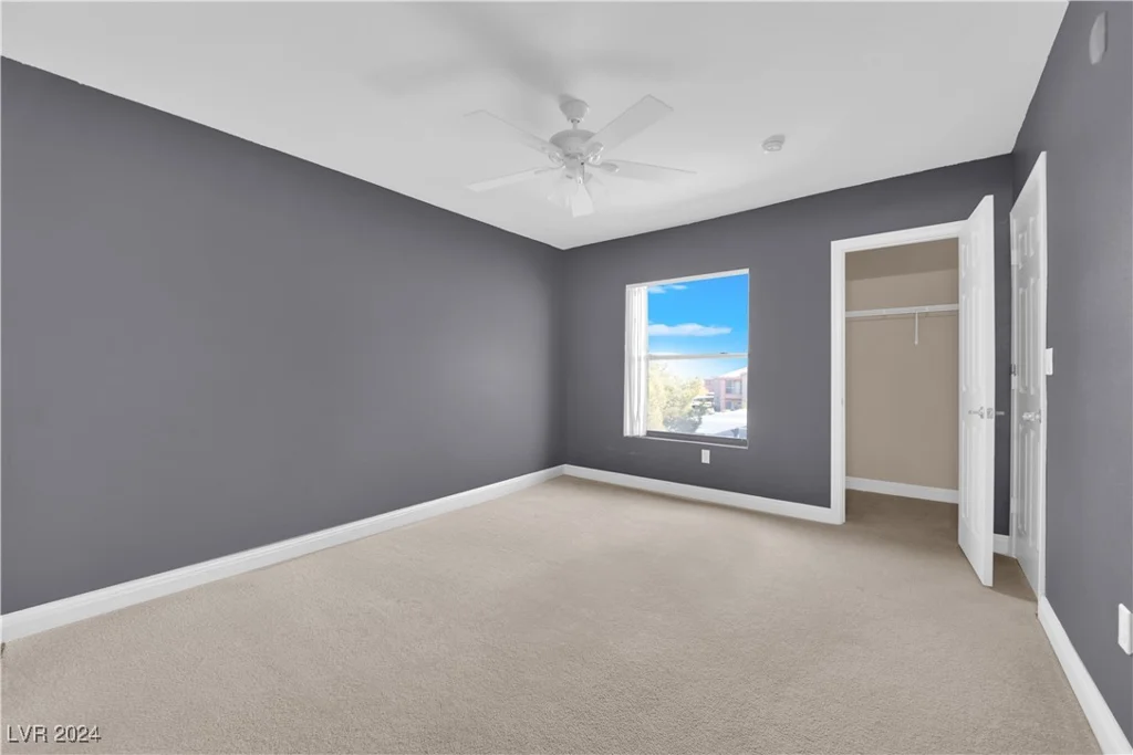 8000 Badura, Las Vegas, NV 89113