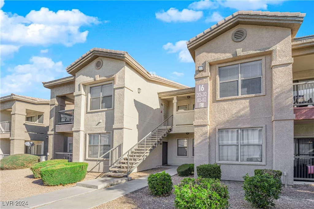 8000 Badura, Las Vegas, NV 89113