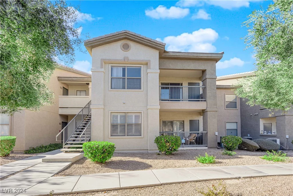 8000 Badura, Las Vegas, NV 89113