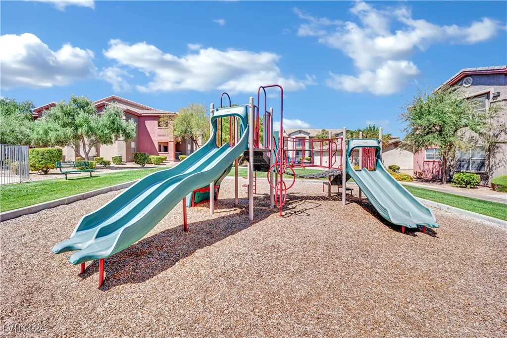 8000 Badura, Las Vegas, NV 89113
