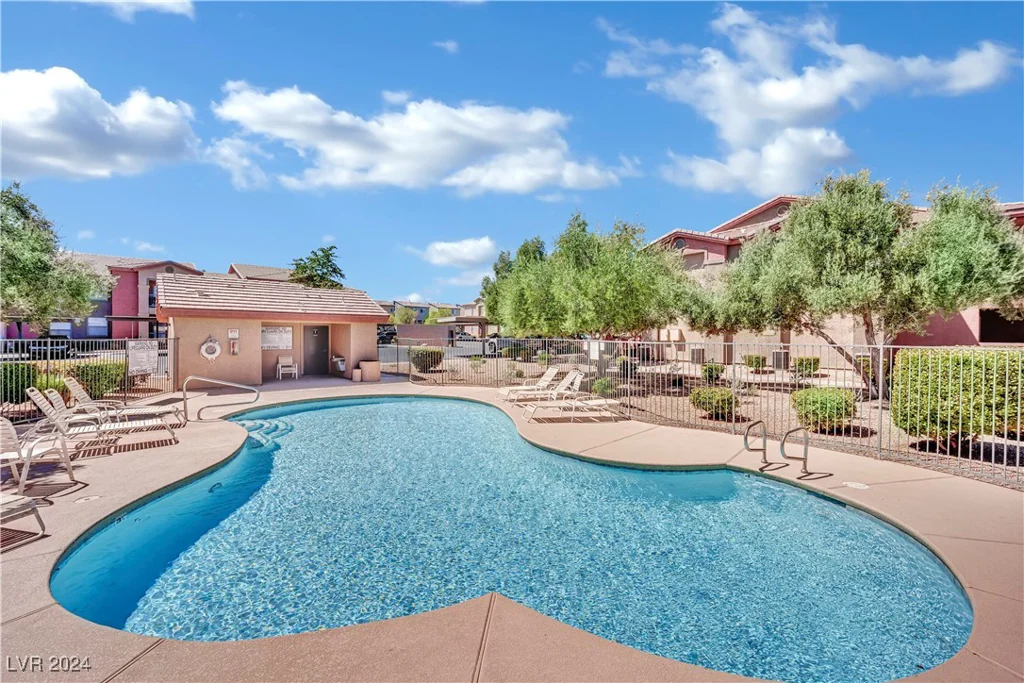 8000 Badura, Las Vegas, NV 89113