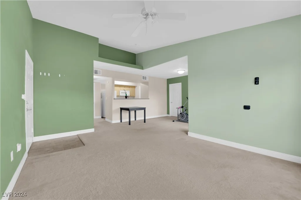 8000 Badura, Las Vegas, NV 89113