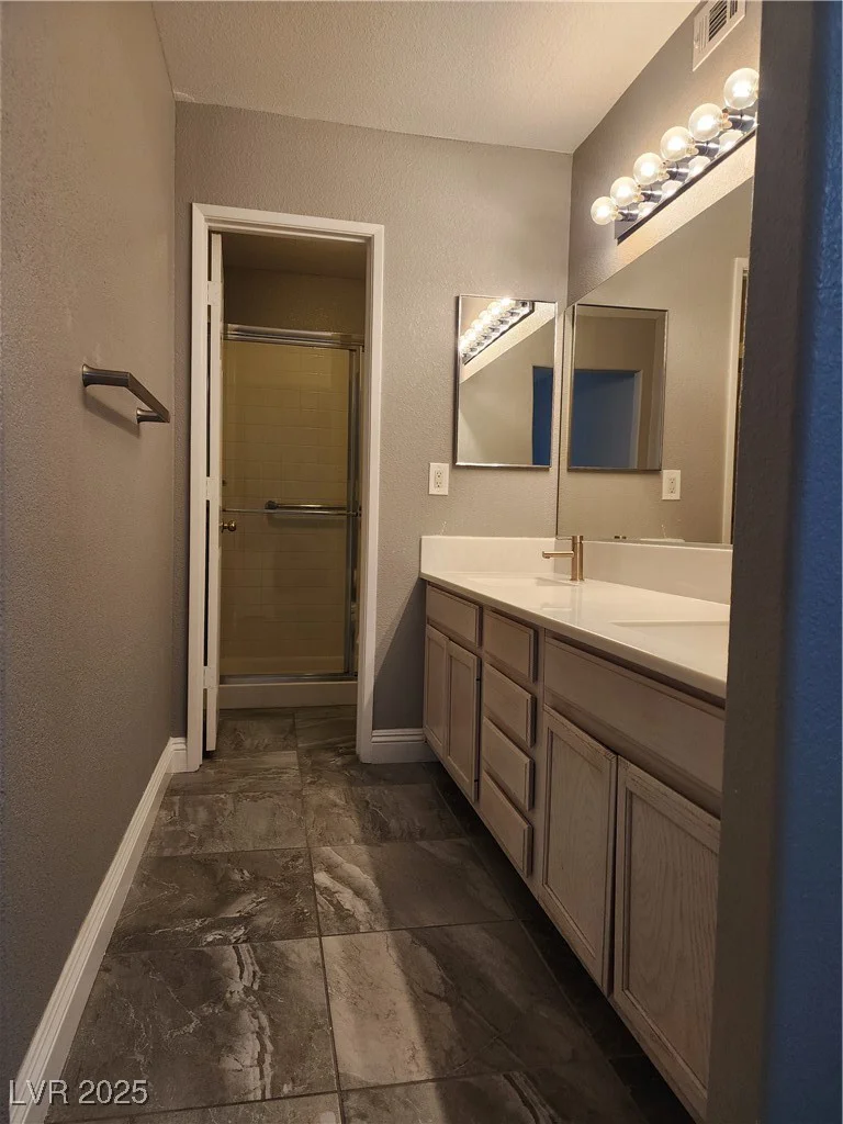 2725 Nellis, Las Vegas, NV 89121