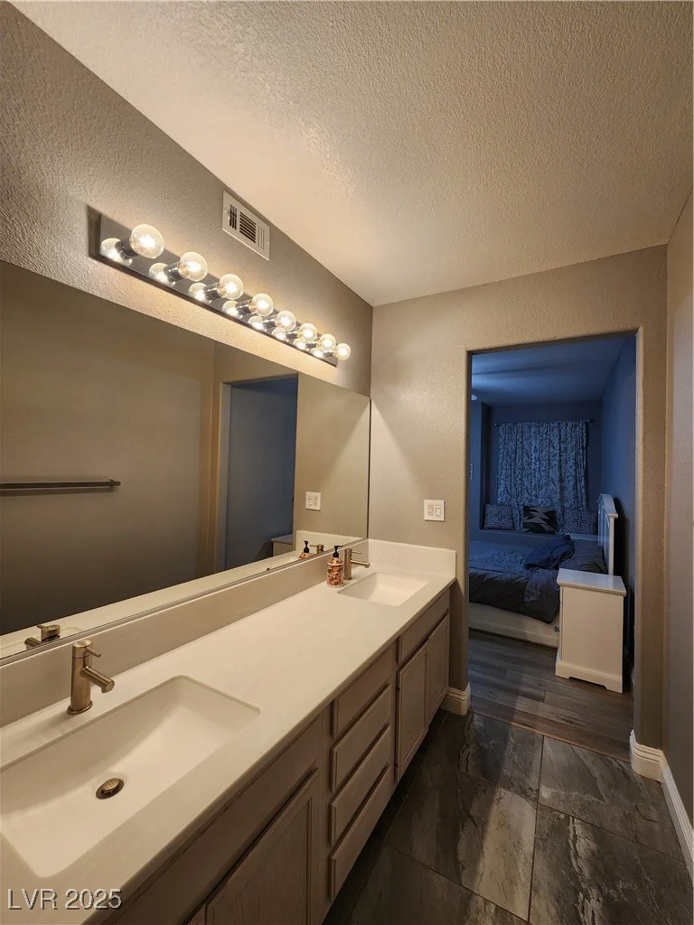 2725 Nellis, Las Vegas, NV 89121
