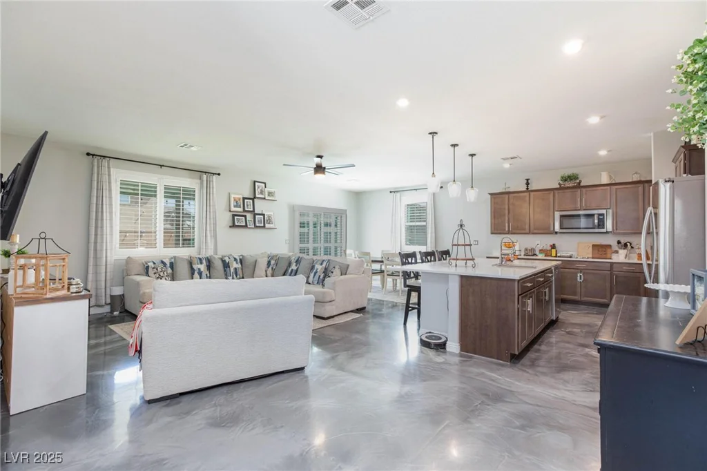 3914 Weld, Pahrump, NV 89061