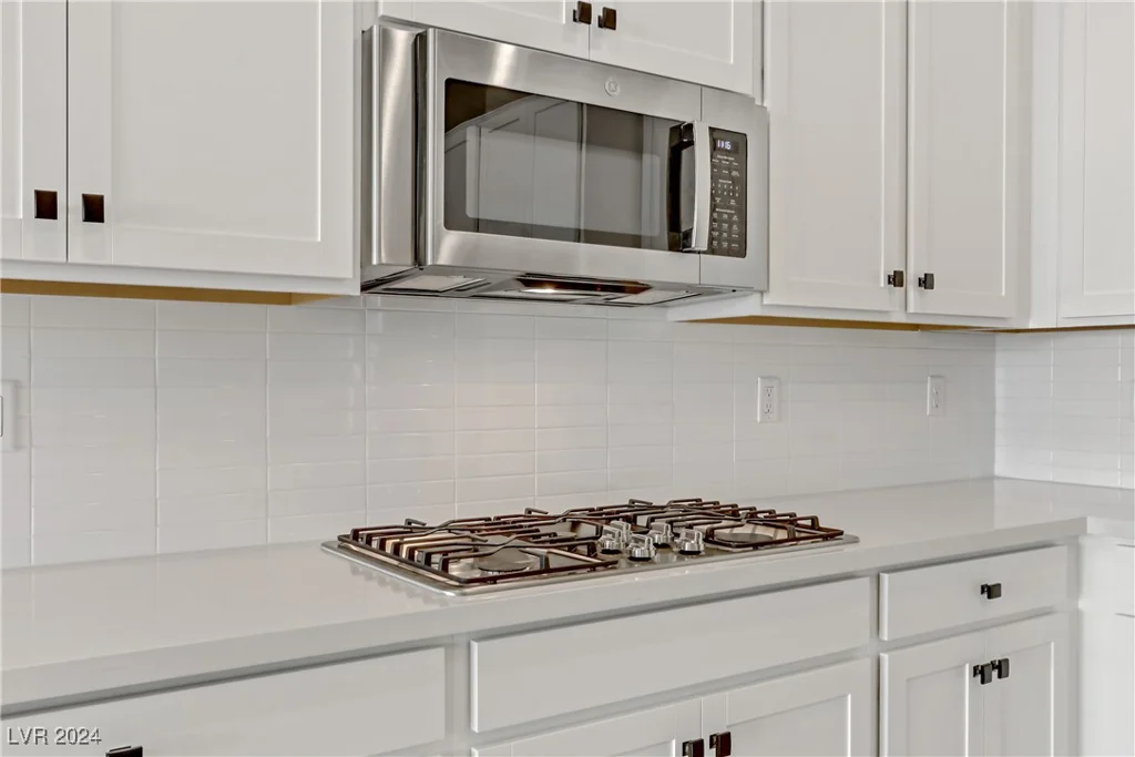 54 Barton Bay, North Las Vegas, NV 89031