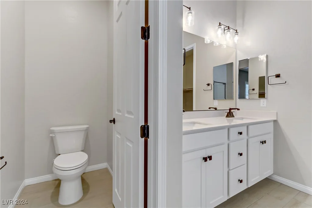 54 Barton Bay, North Las Vegas, NV 89031