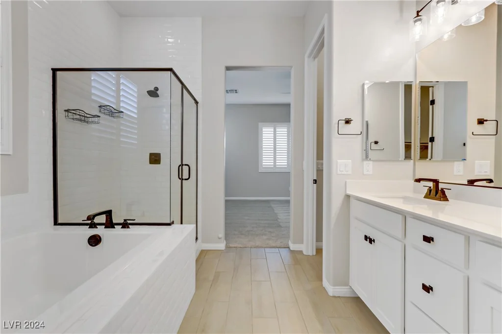 54 Barton Bay, North Las Vegas, NV 89031