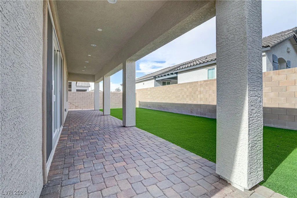 54 Barton Bay, North Las Vegas, NV 89031