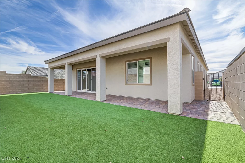 54 Barton Bay, North Las Vegas, NV 89031