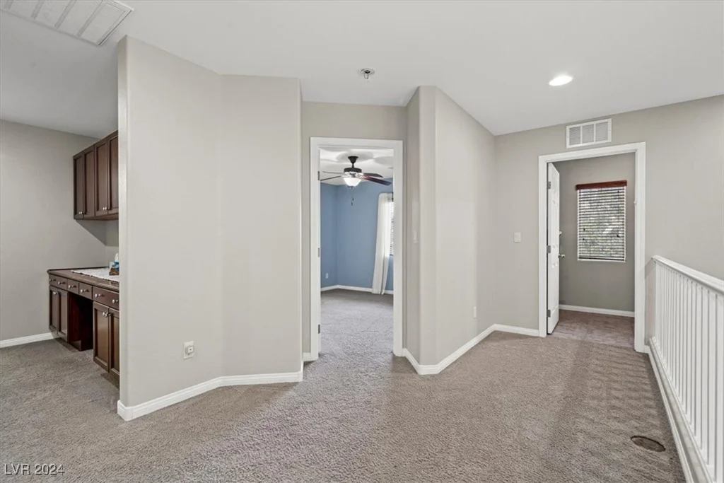 8027 Carr Valley, Las Vegas, NV 89131