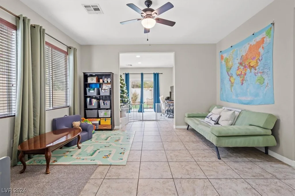 8027 Carr Valley, Las Vegas, NV 89131