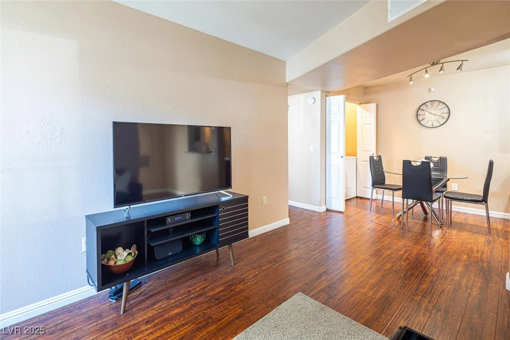 2120 Ramrod, Henderson, NV 89014