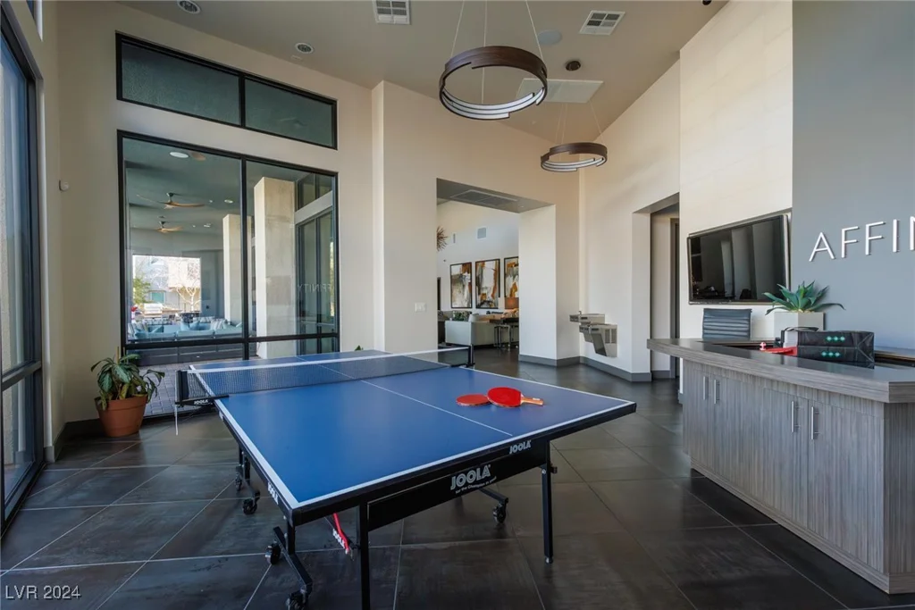 11431 Gravitation, Las Vegas, NV 89135