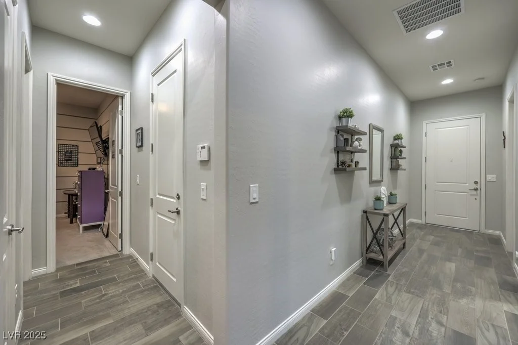5433 Strawberry Swing, North Las Vegas, NV 89081