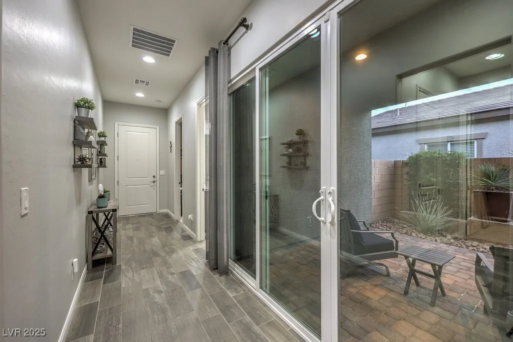 5433 Strawberry Swing, North Las Vegas, NV 89081