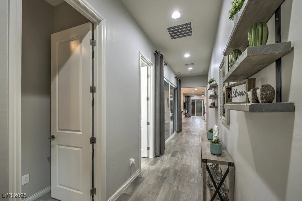 5433 Strawberry Swing, North Las Vegas, NV 89081