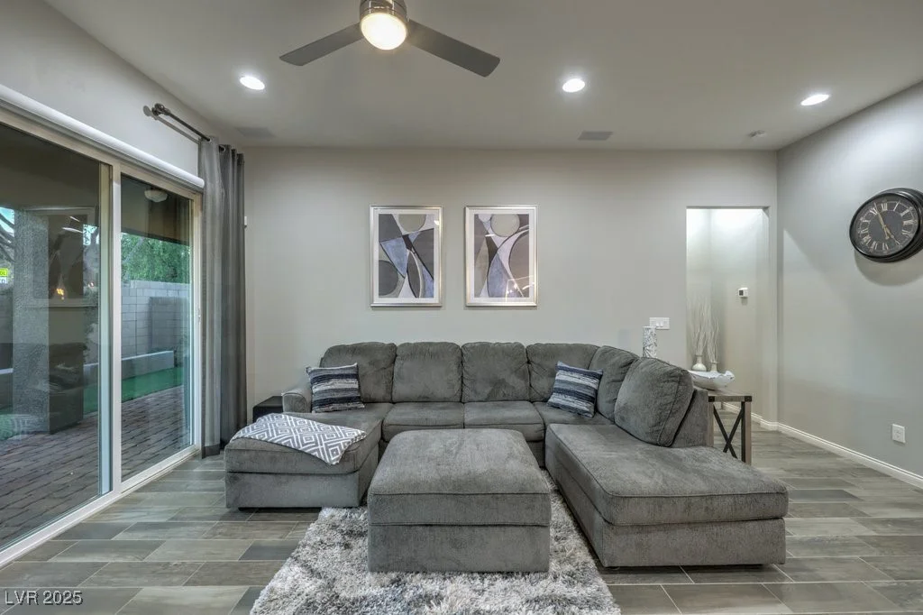 5433 Strawberry Swing, North Las Vegas, NV 89081
