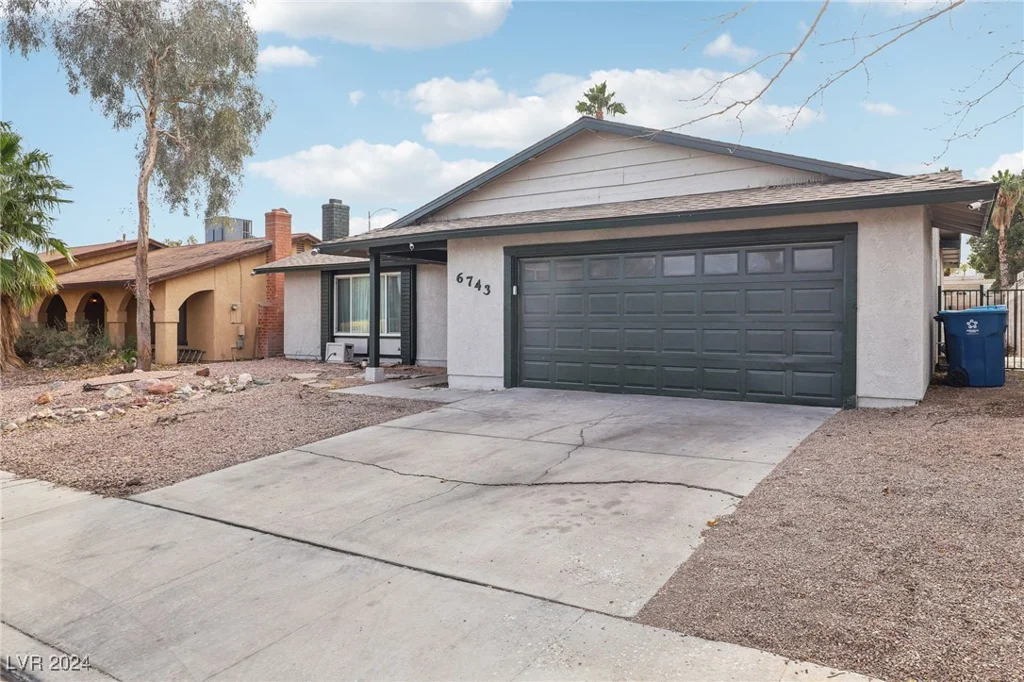 6743 Carrera, Las Vegas, NV 89103