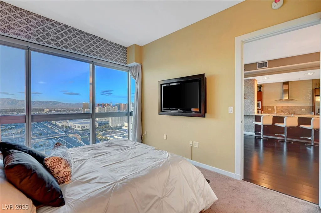 4471 Dean Martin, Las Vegas, NV 89103