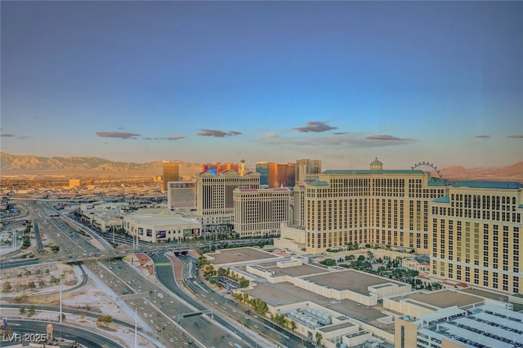 4471 Dean Martin, Las Vegas, NV 89103