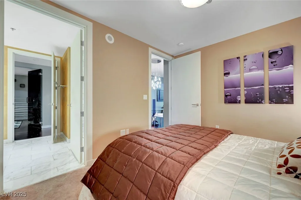 4471 Dean Martin, Las Vegas, NV 89103