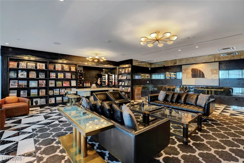 4471 Dean Martin, Las Vegas, NV 89103