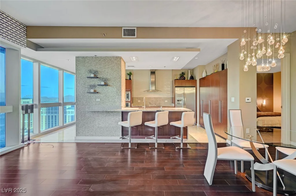 4471 Dean Martin, Las Vegas, NV 89103