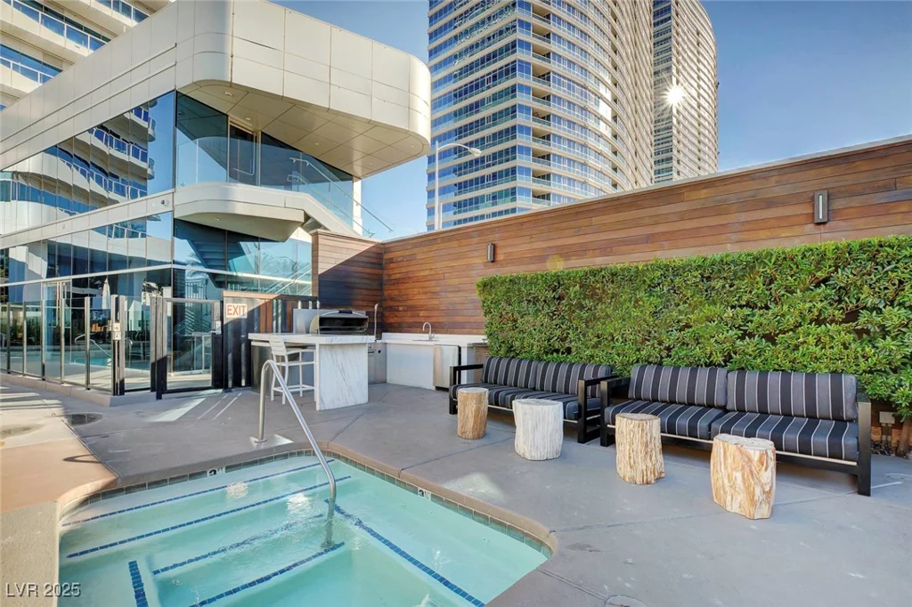 4471 Dean Martin, Las Vegas, NV 89103