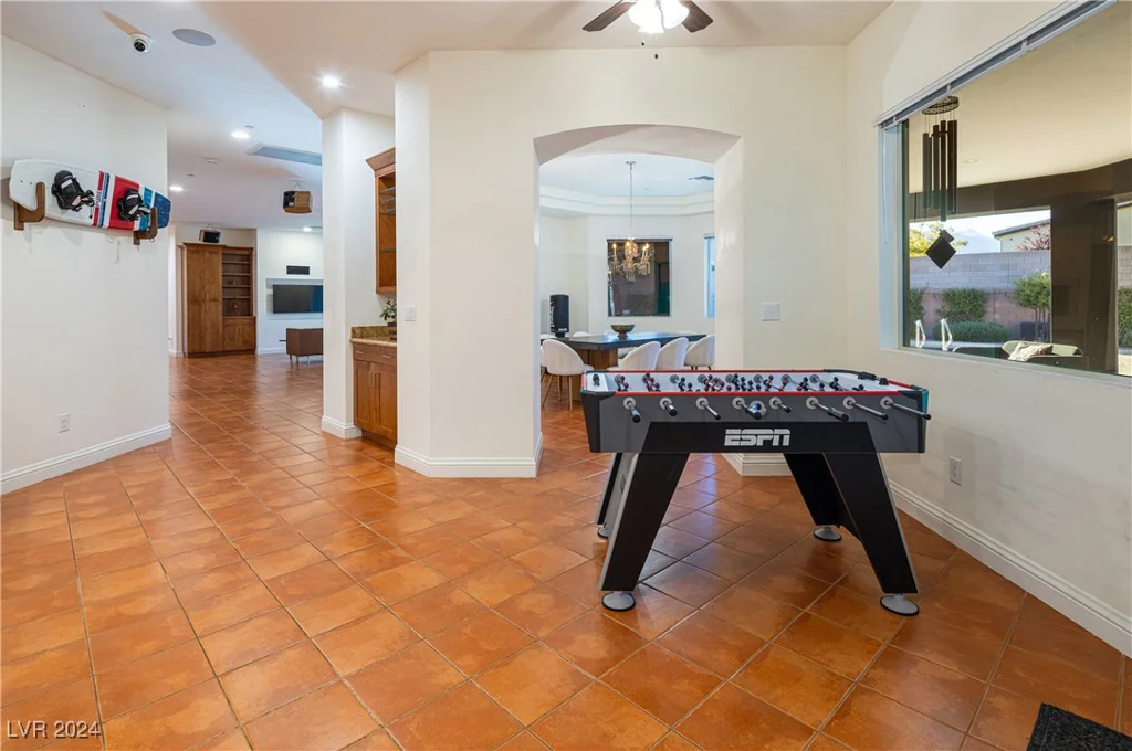 4245 Butler, Las Vegas, NV 89129