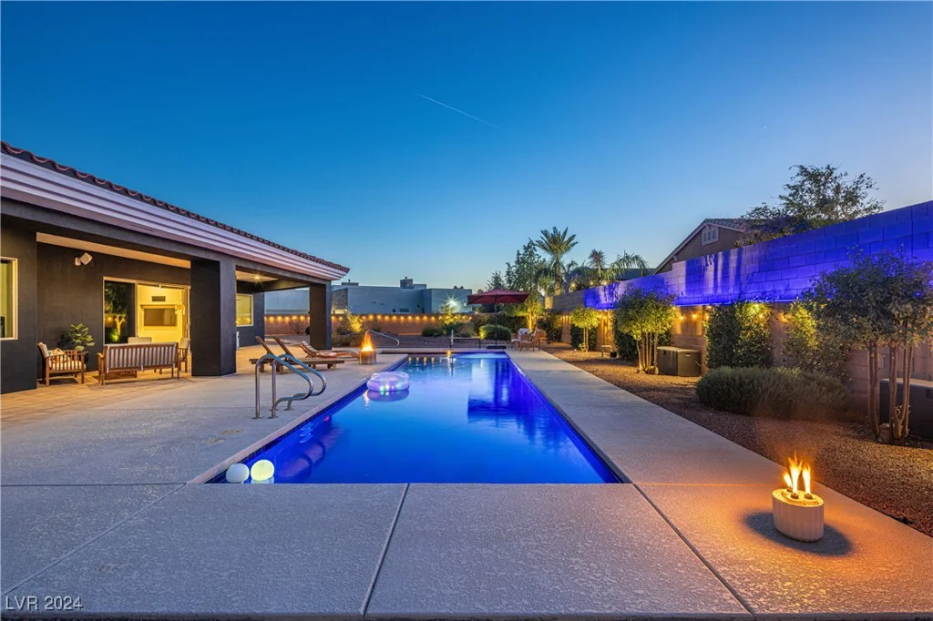 4245 Butler, Las Vegas, NV 89129
