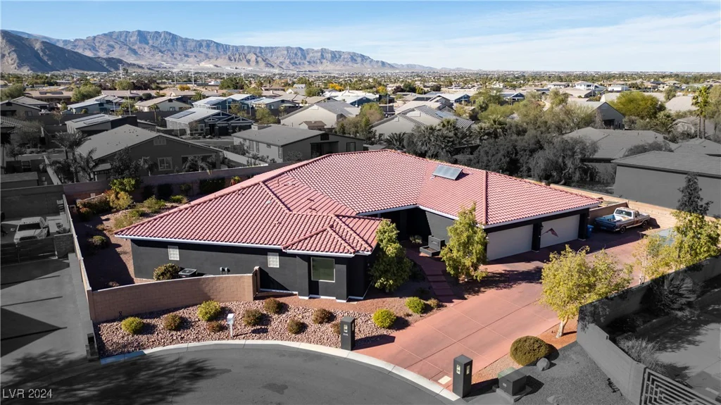 4245 Butler, Las Vegas, NV 89129