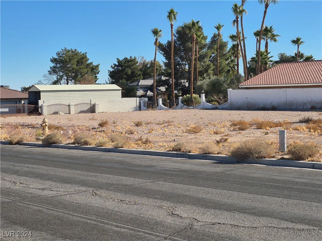 3125 Montessouri, Las Vegas, NV 89117
