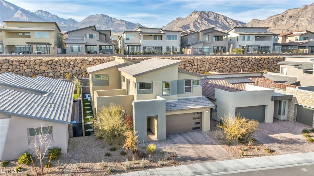 437 Cascade Heights, Las Vegas, NV 89138