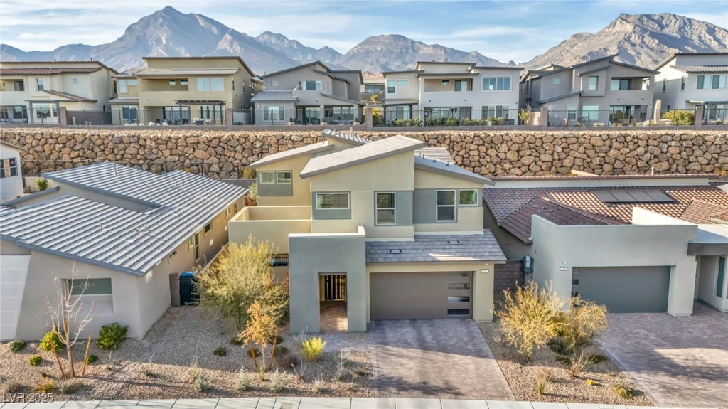 437 Cascade Heights, Las Vegas, NV 89138