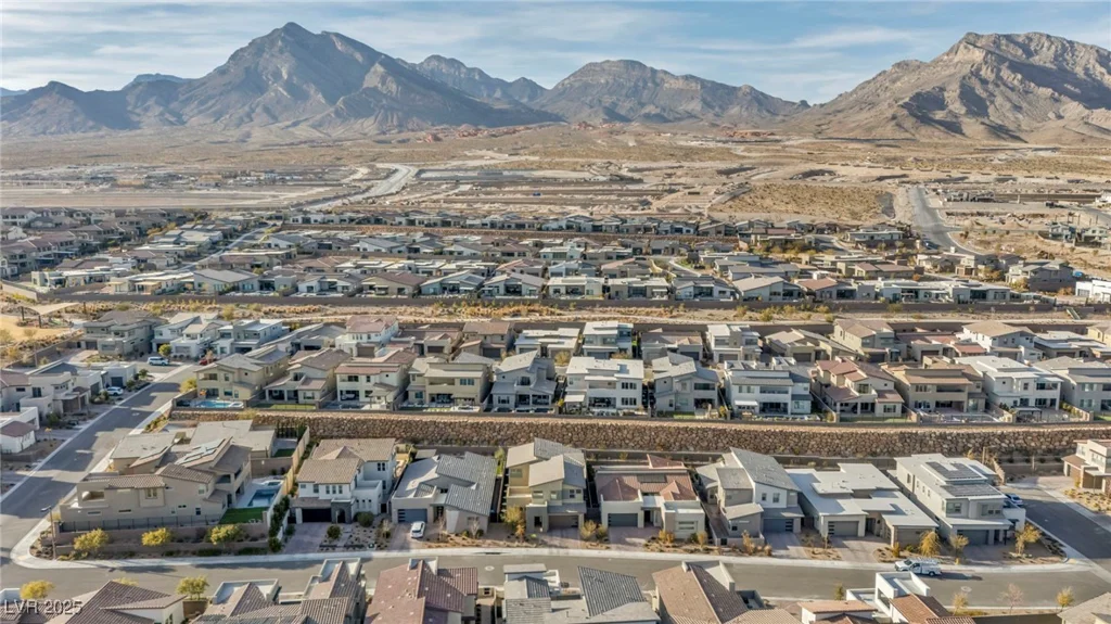 437 Cascade Heights, Las Vegas, NV 89138