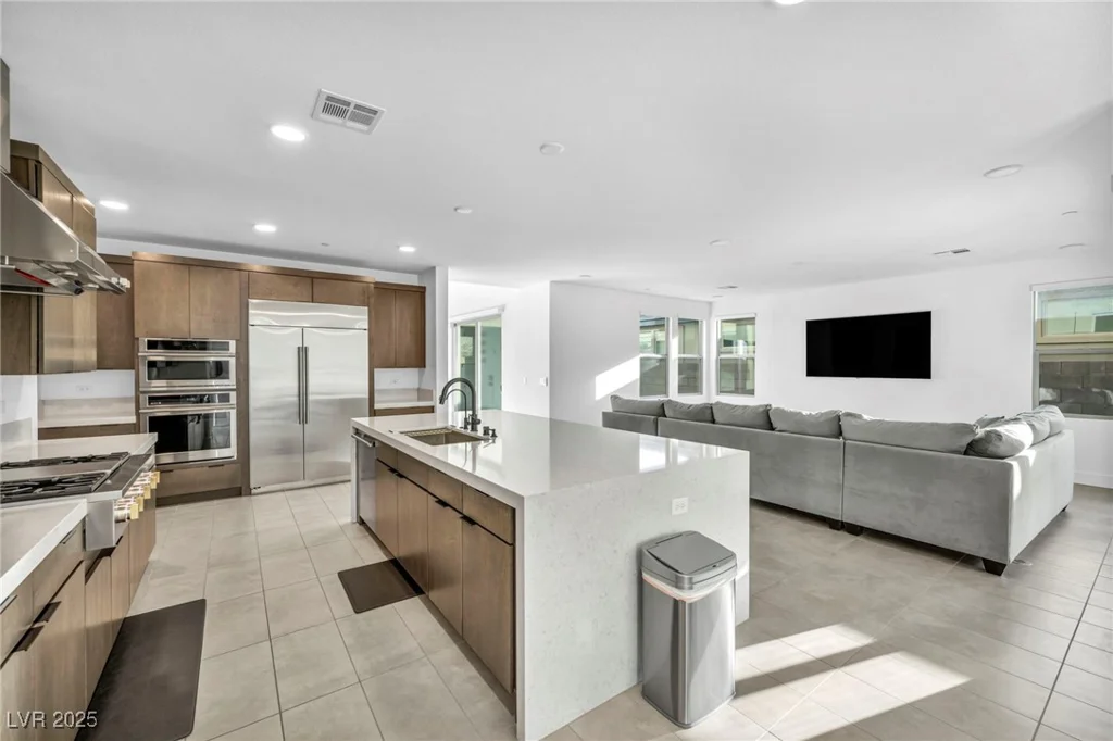 437 Cascade Heights, Las Vegas, NV 89138